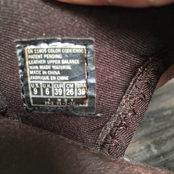 Skechers Shape-ups - Picture 4 of 7